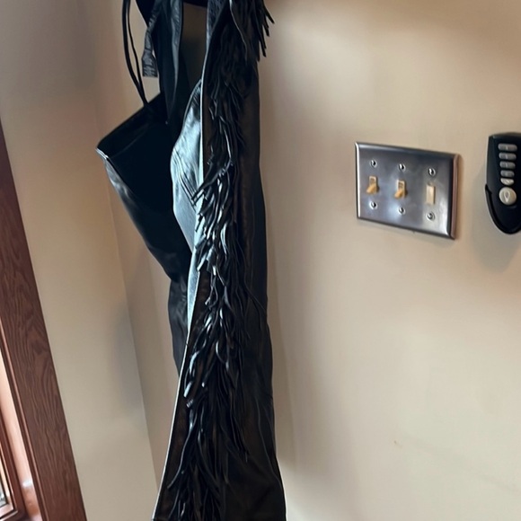 Women’s XL Harley Davidson leather fringe chaps - Picture 9 of 14